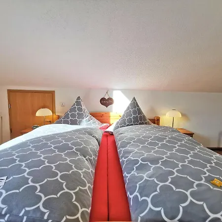 Alexandra Apartment